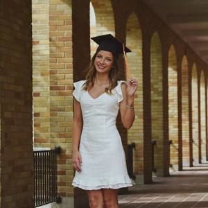 Meet your Posher, Cedella